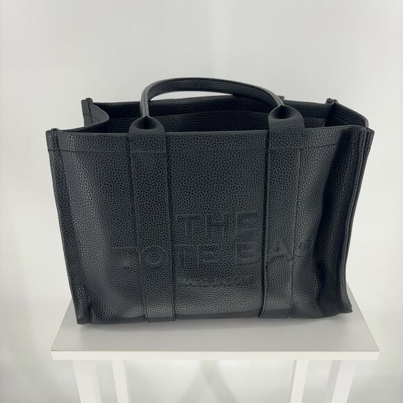 Marc Jacobs Handbags - Marc Jacobs The Leather Tote Bag Black Pebbled Leather Crossbody Medium 13”